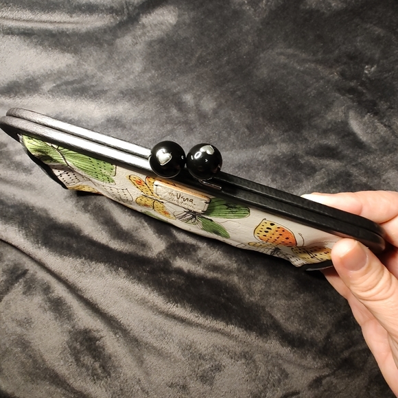 Stylish BRIGHTON Vera SECRET GARDEN Spring Butterfly Clutch Purse Bag Pouch EUC - Picture 4 of 13